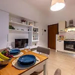 Arco Della Pace - Elegant Apartment