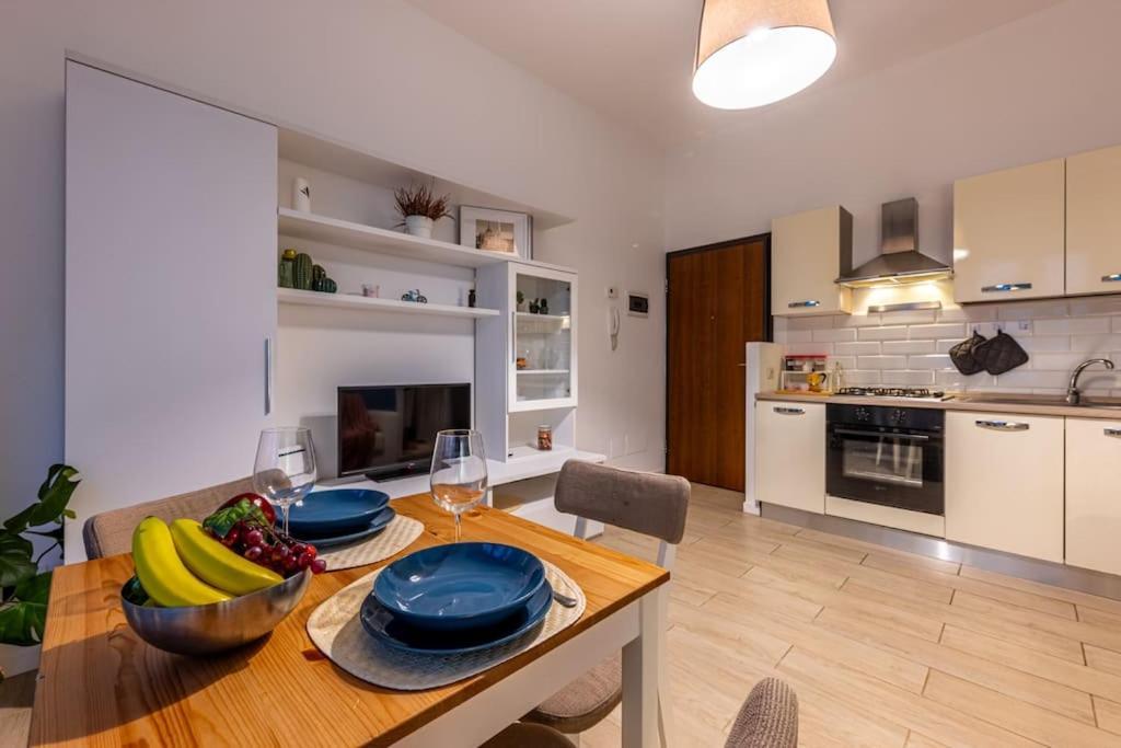 Apartment Arco Della Pace - Elegant *